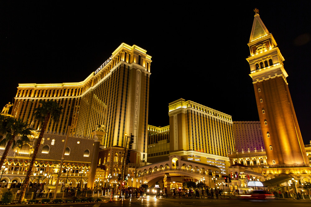 Embracing Extravagance: The Venetian Resort Las Vegas